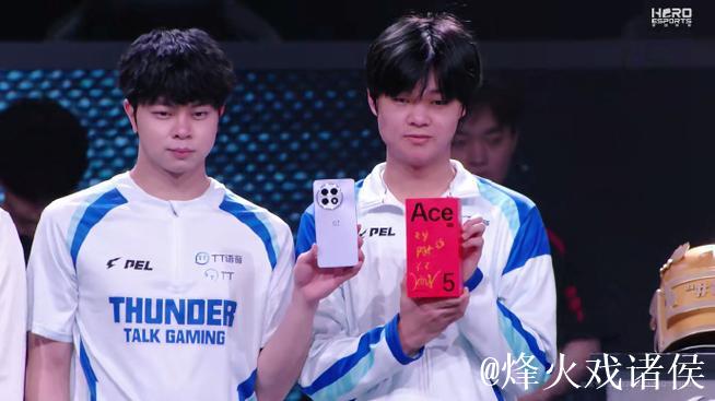 King低打高自雷，思婷最终也无力回天，TT被淘汰